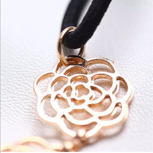 Rose Hollow Headband - Picture 2 of 5